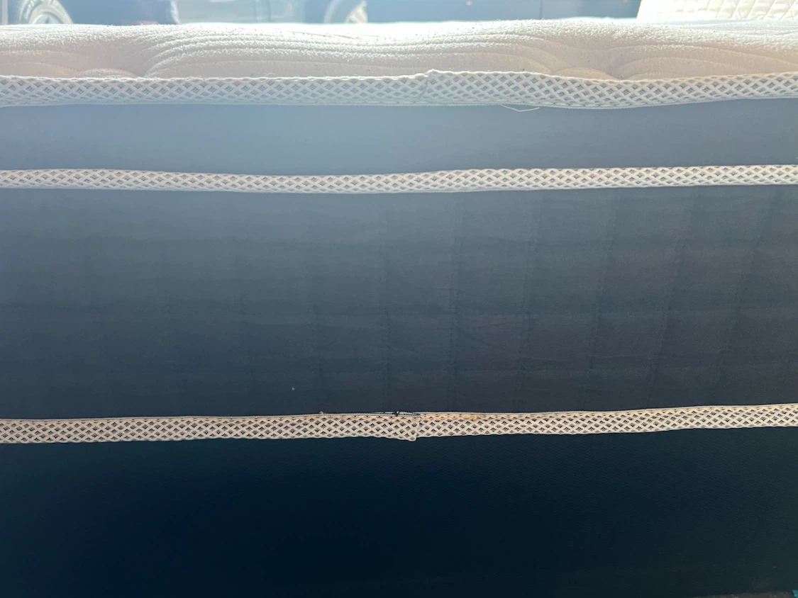 Queen Mattress with spring box/free delivery - photo 5