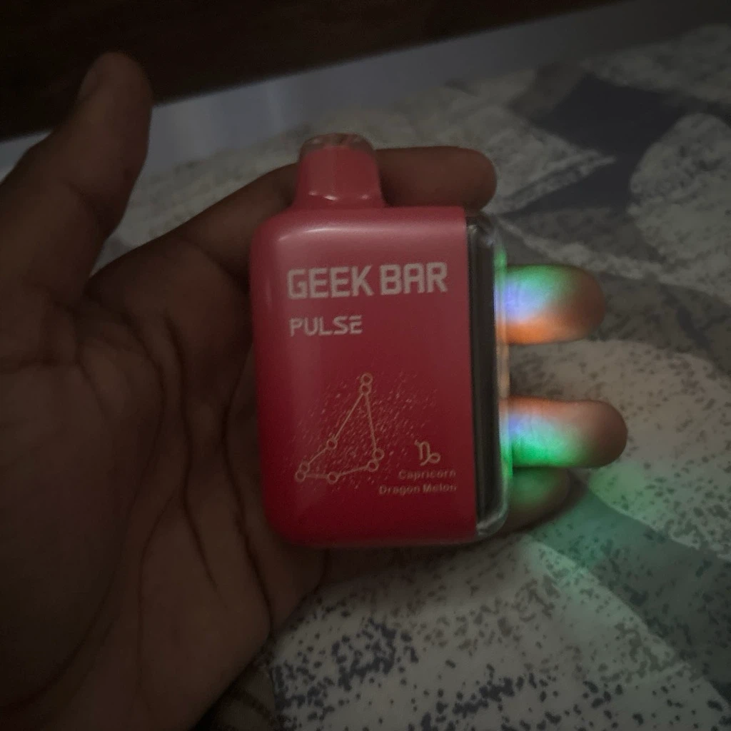 Geek Bar Pulse Disposable Vape - Dragon Melon - photo 2