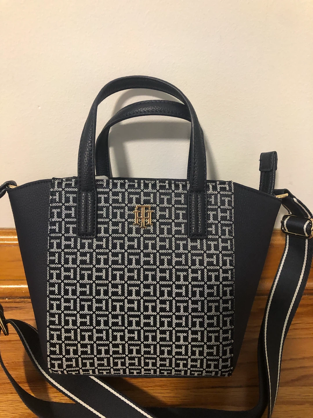 Tommy Hilfiger Tote Bag
