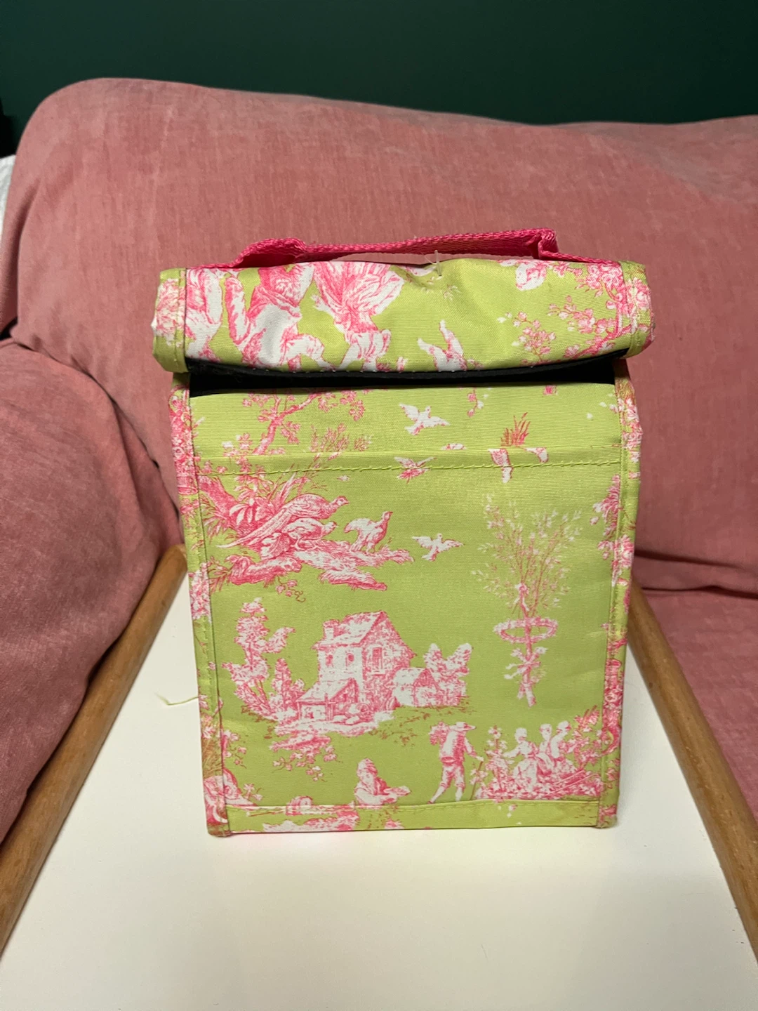Vintage-Inspired Insulated Toile Print Bag