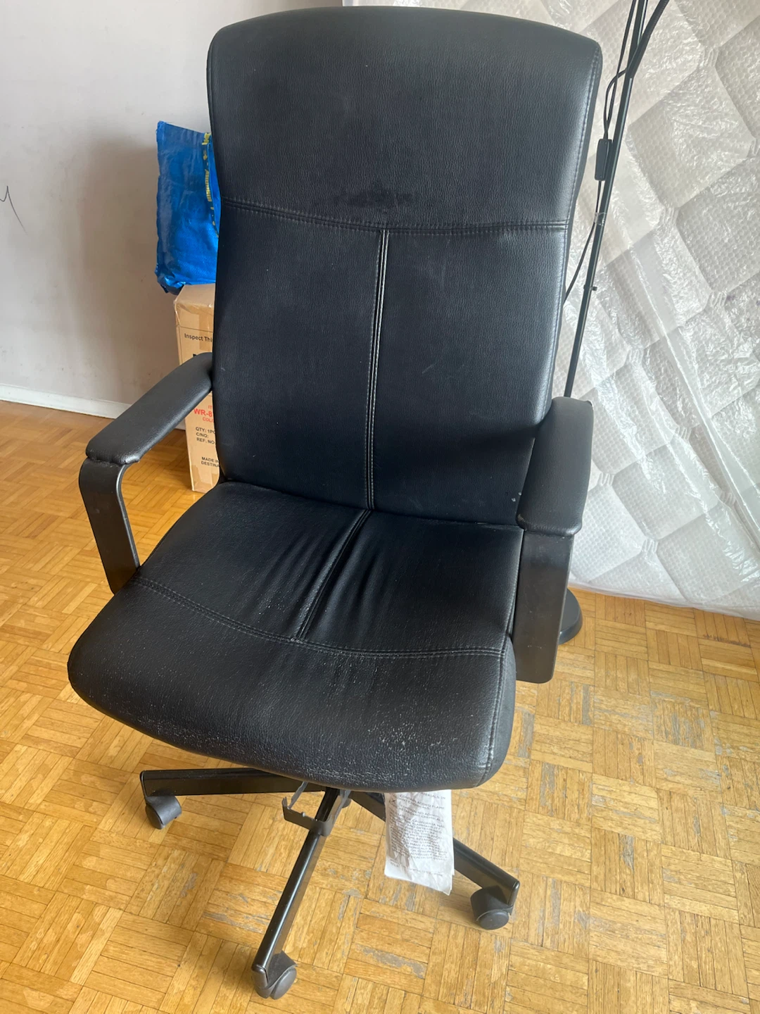 Black Office Chair - photo 2