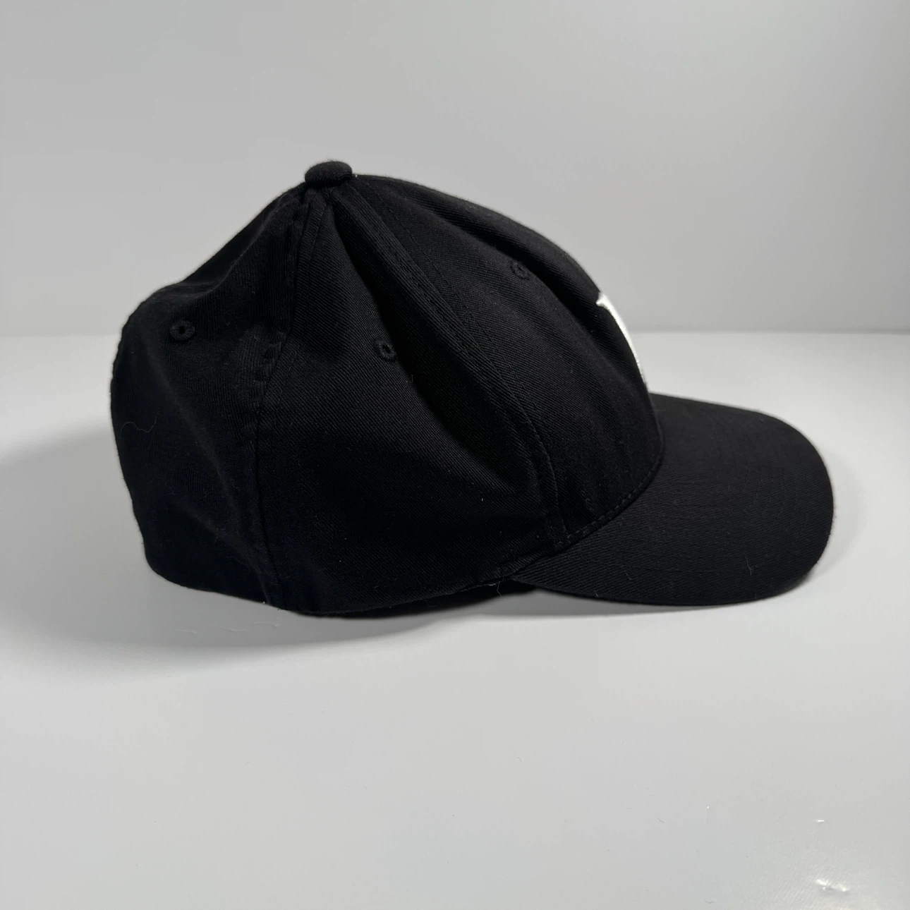 Hurley Flexfit Baseball Hat Mens L-XL Black Embroidered Logo - photo 3