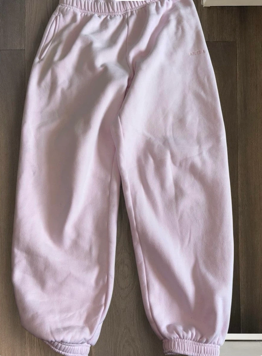 Aritzia Mega Fit Sweatpants - Pink - Size S