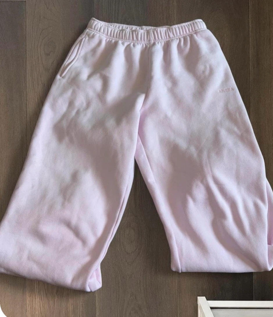 Aritzia Mega Fit Sweatpants - Pink - Size S - photo 2