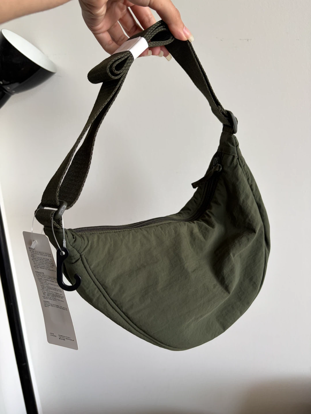 New Uniqlo Round Mini Shoulder Bag - photo 3