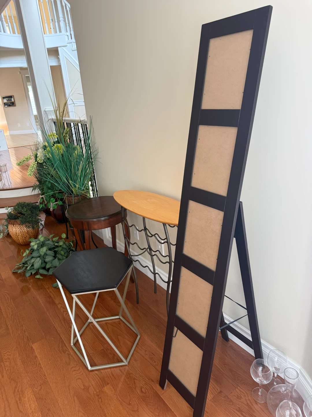 Tall Standing Photo Frame Easel - photo 2