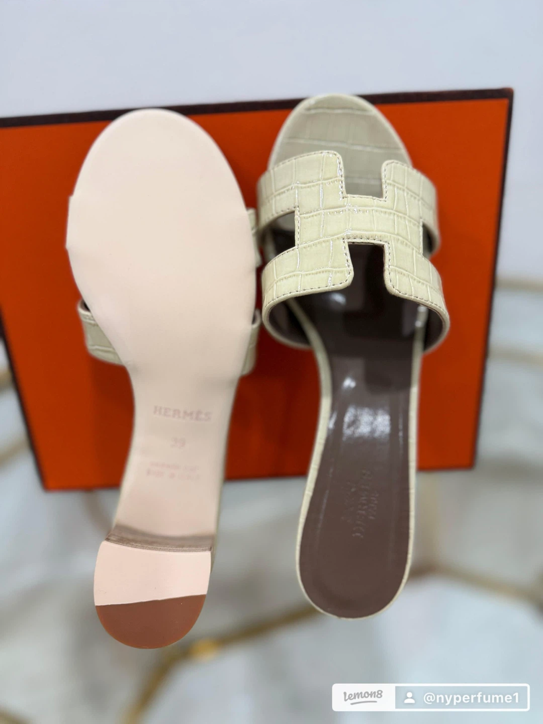 Hermes Izmir Sandals Size 39