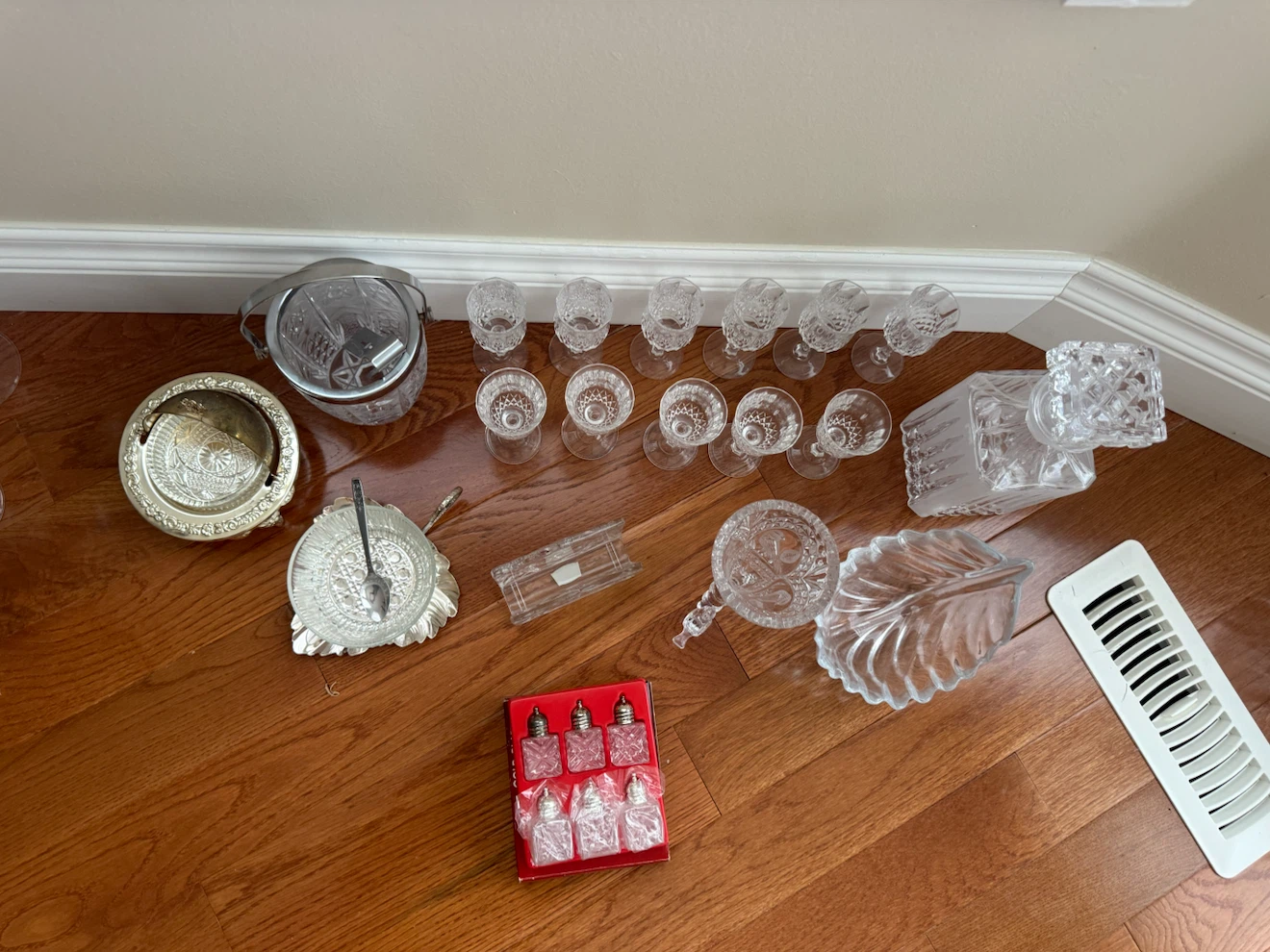 Vintage glassware - bundle sale $30 - photo 2
