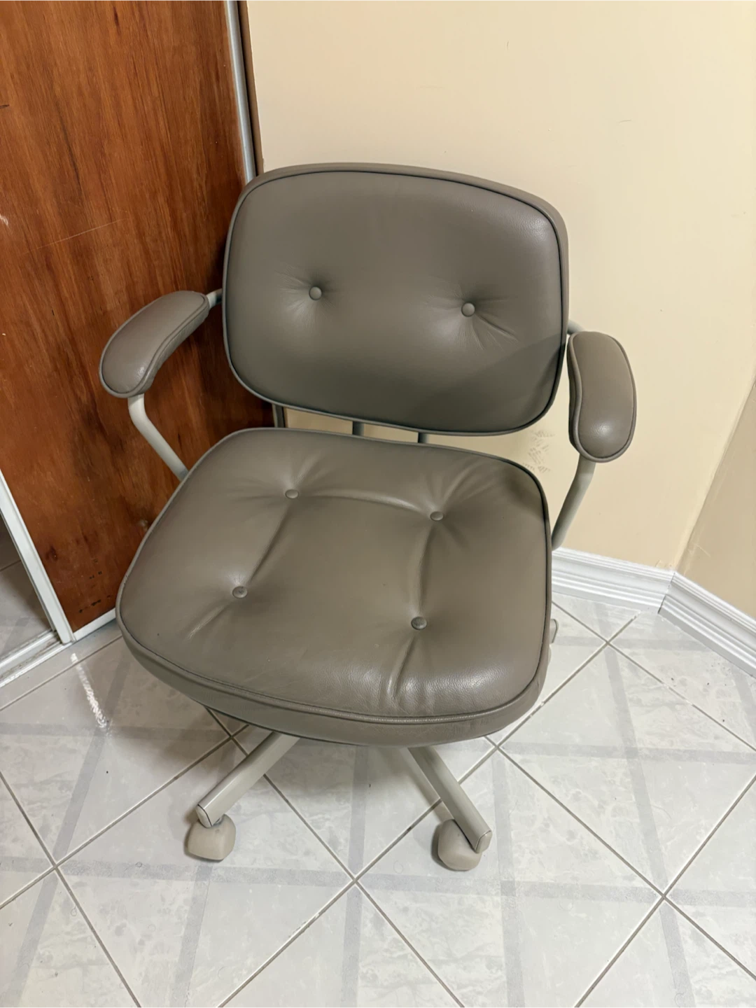 Grey Office Chair - photo 2
