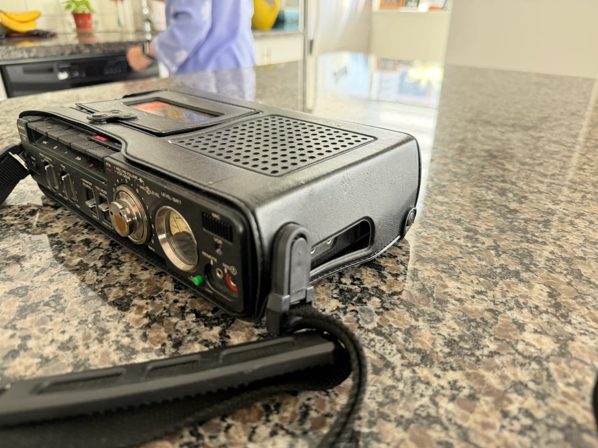 Sony Dictaphone Cassette Recorder - photo 3