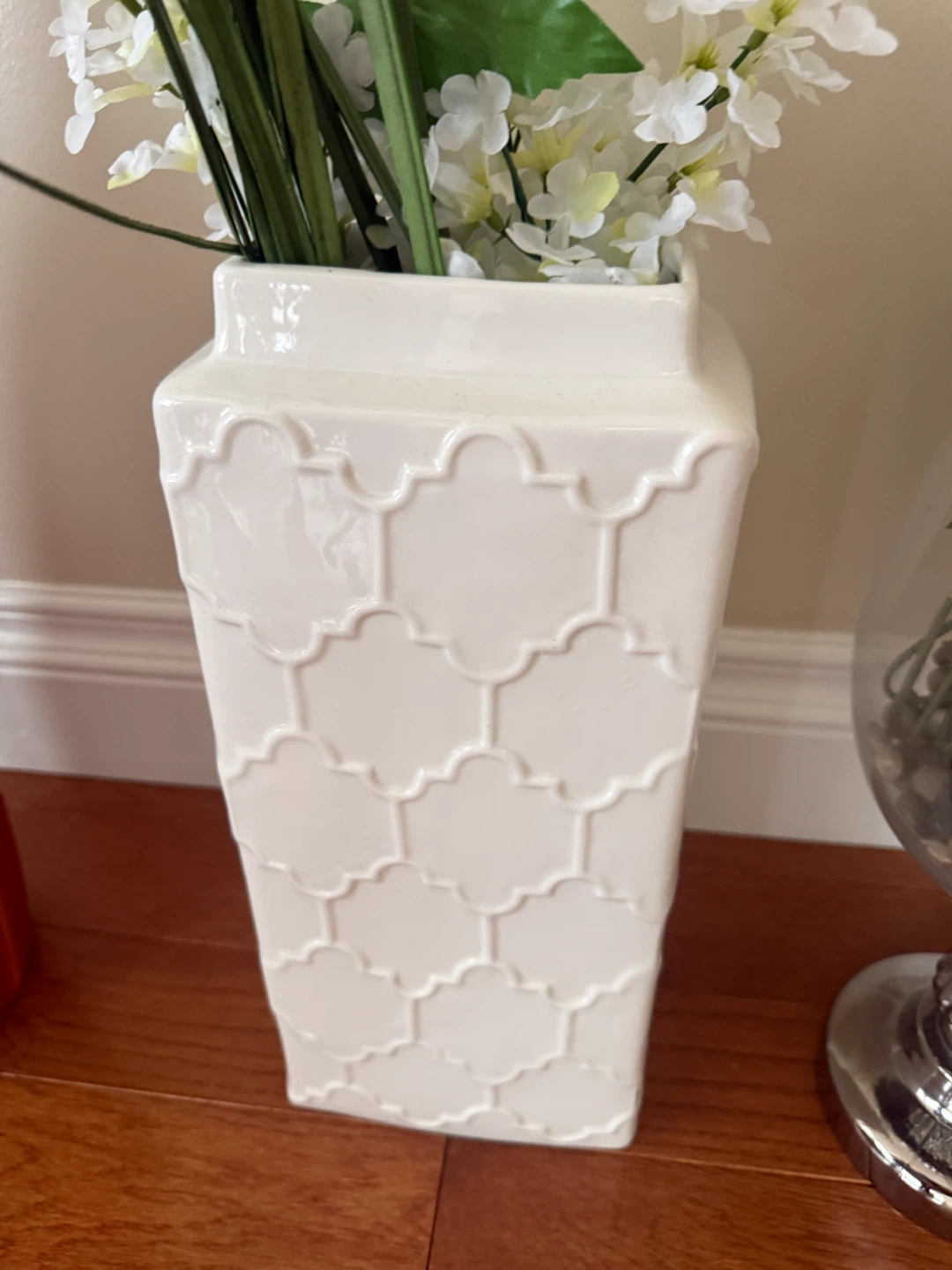 Set of 4 Decorative Vases - selling all $25 - photo 2