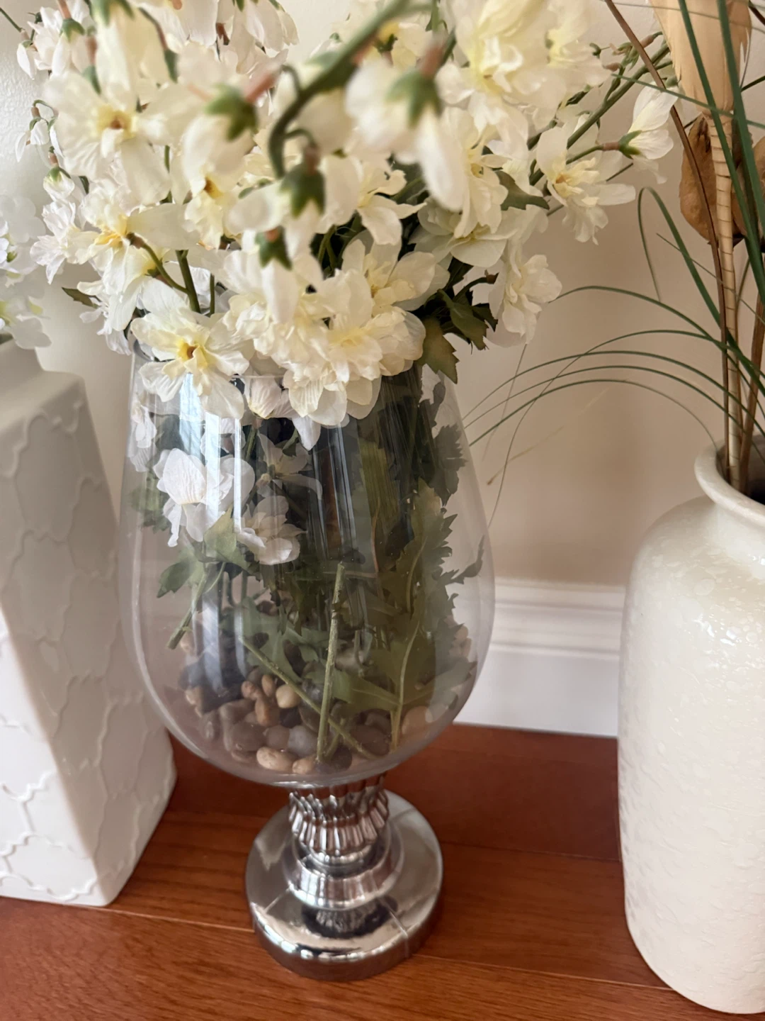 Set of 4 Decorative Vases - selling all $25 - photo 5