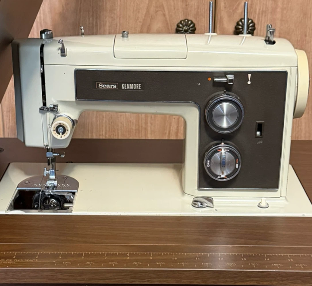 Vintage 1971 Sears Kenmore Sewing Machine w/ Cabinet & Chair - photo 5