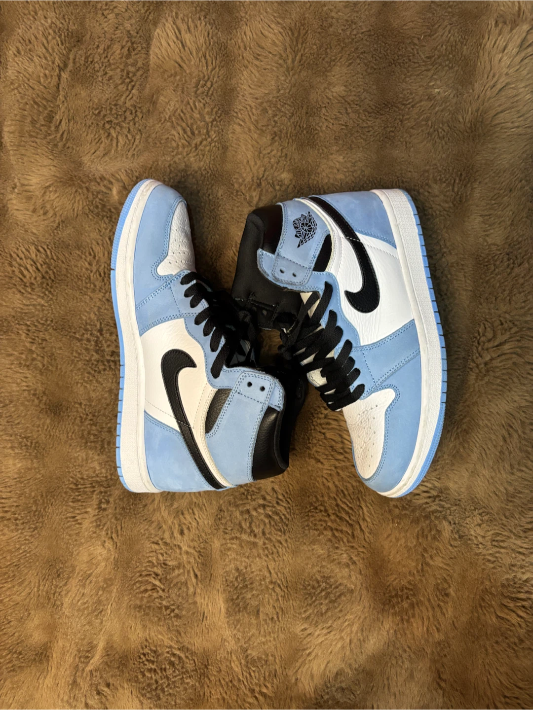 Retro Jordan 1 “White University Blue”