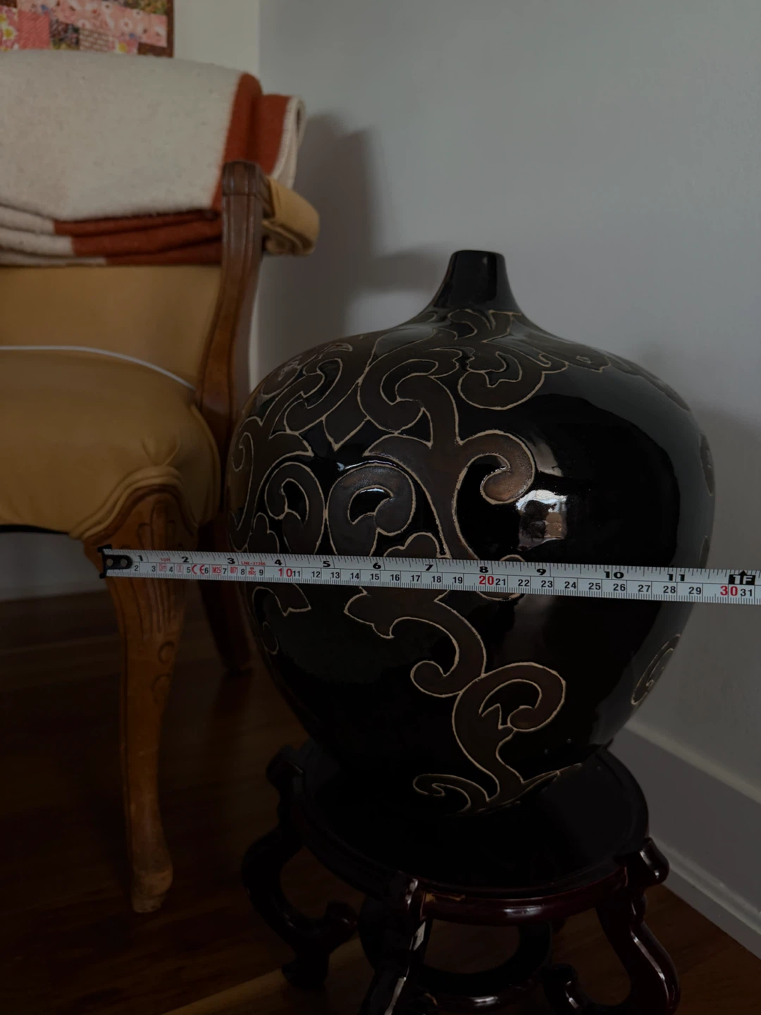 Decorative Black Vase with Ornate Design - photo 3