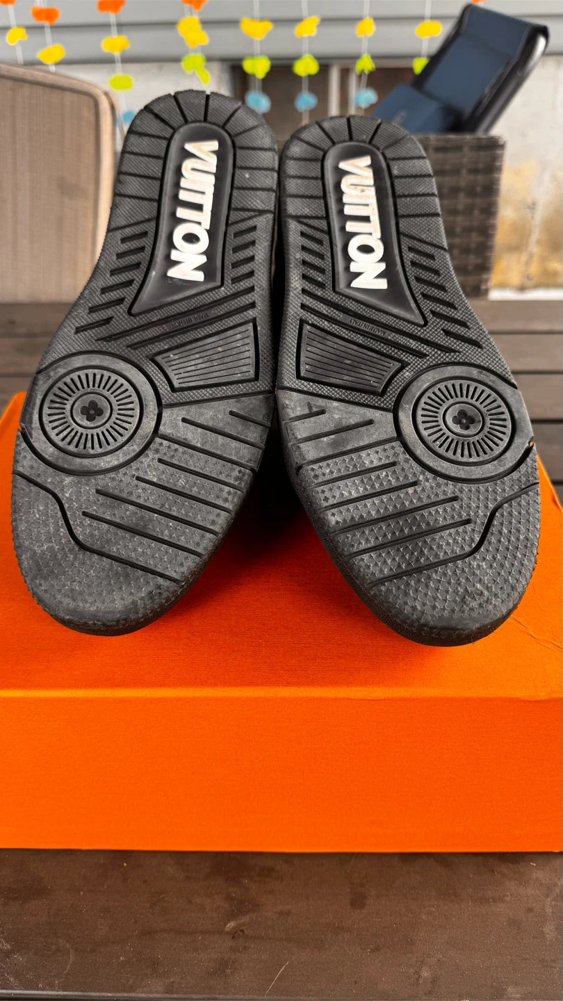 Louis Vuitton Men's Black Leather Sneakers - photo 3