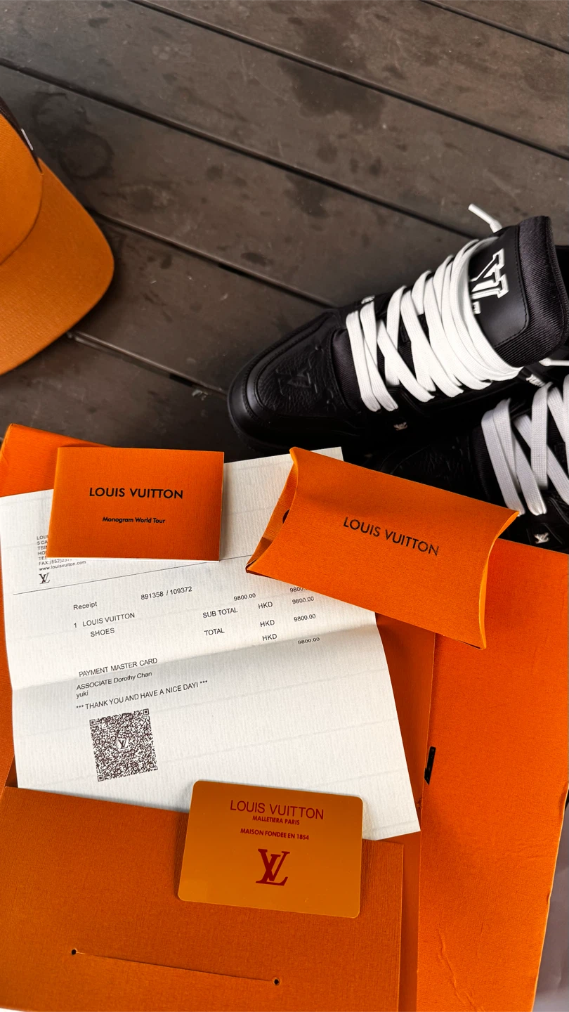 Louis Vuitton Men's Black Leather Sneakers - photo 4