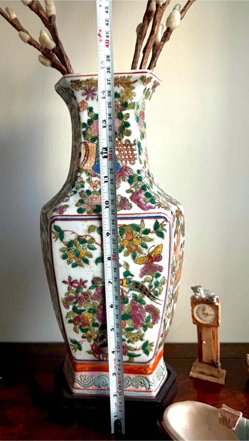 Decorative Chinese Vase - photo 3
