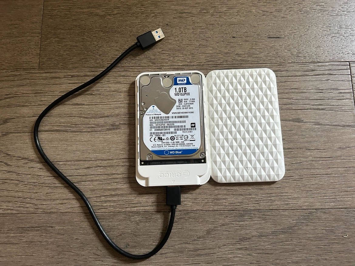 1TB Portable External Hard Drive with USB connection