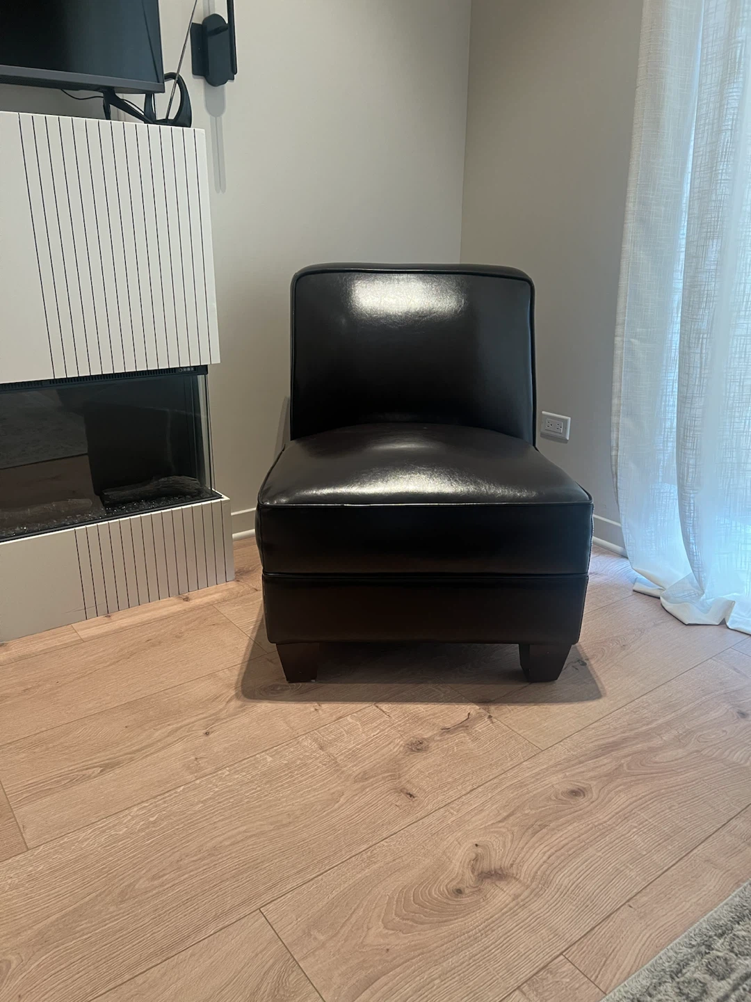 Pair of Ave Six Milan Chairs, Espresso Bonded Leather - photo 3
