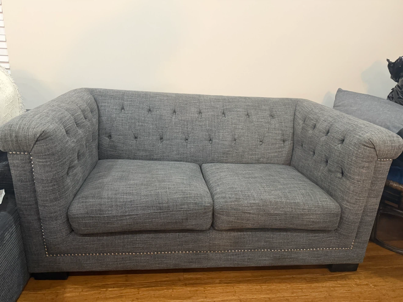 Gray Tufted Loveseat Sofa - photo 2