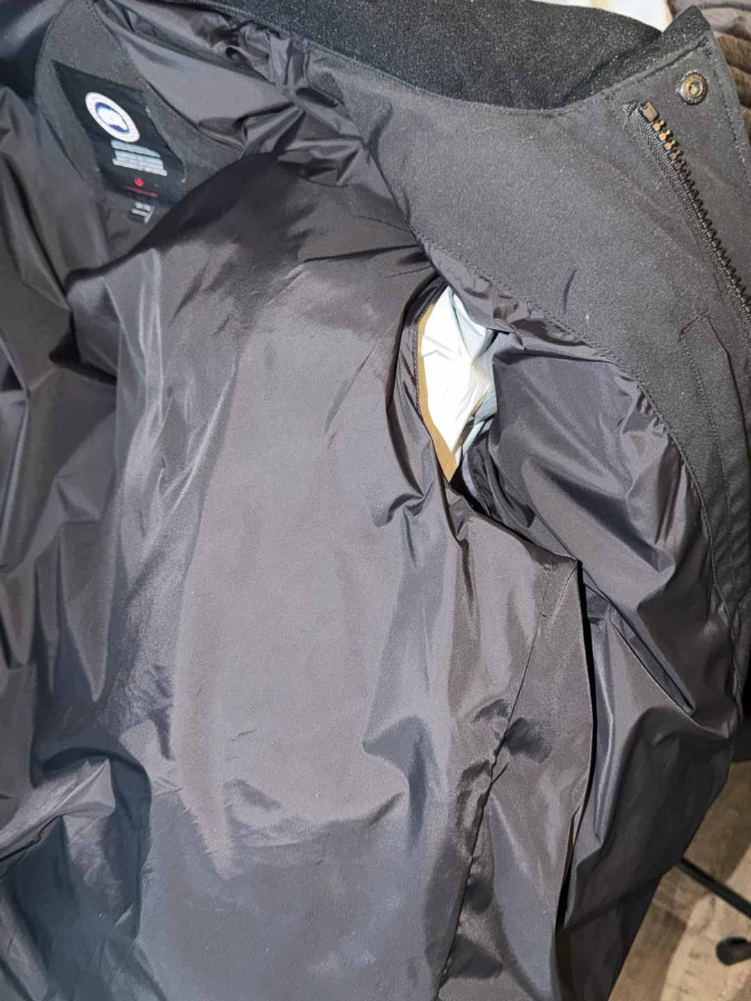 Canada Goose Black Puffer Jacket - photo 4