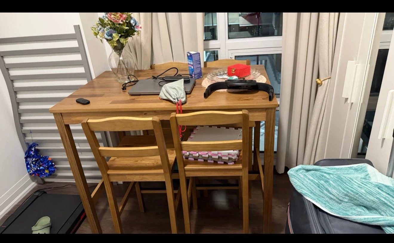 Dining table for sale- never used