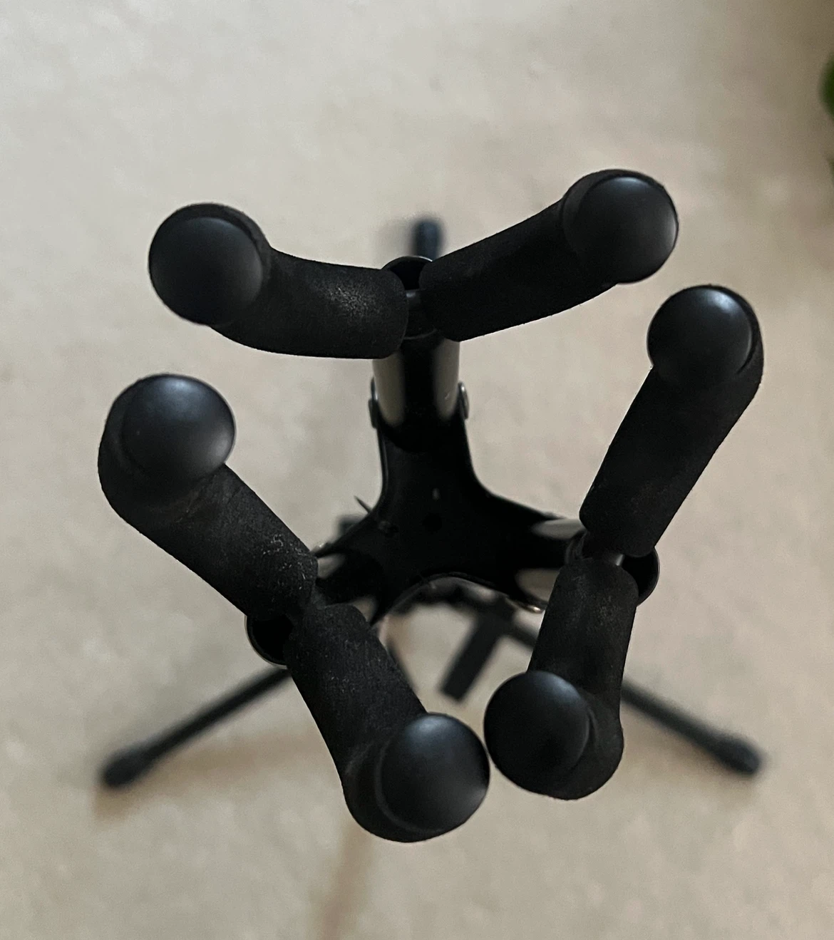 Triple Hang-it Guitar Stand - photo 5