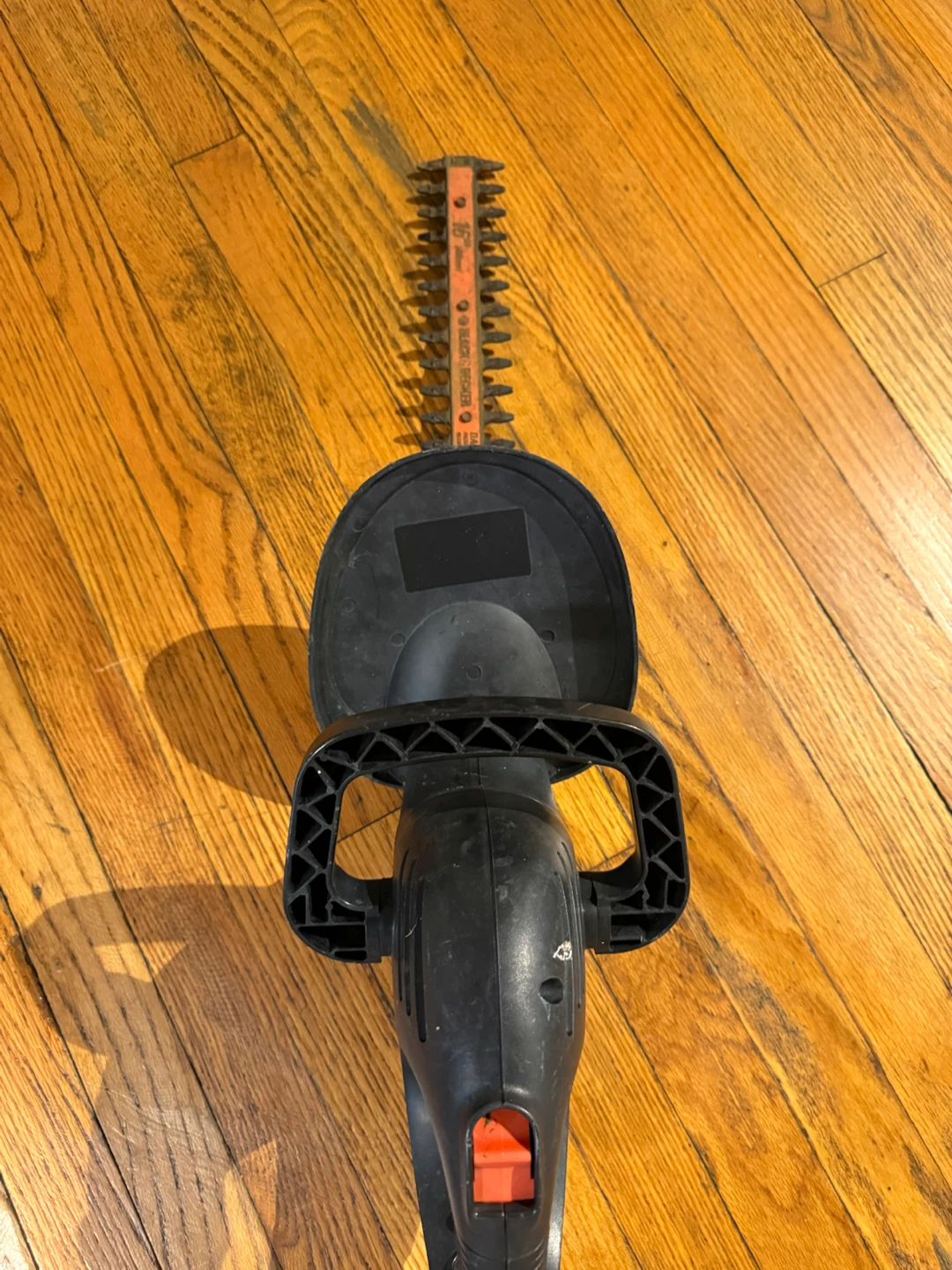 Black & Decker 16" Hedge Trimmer - photo 5