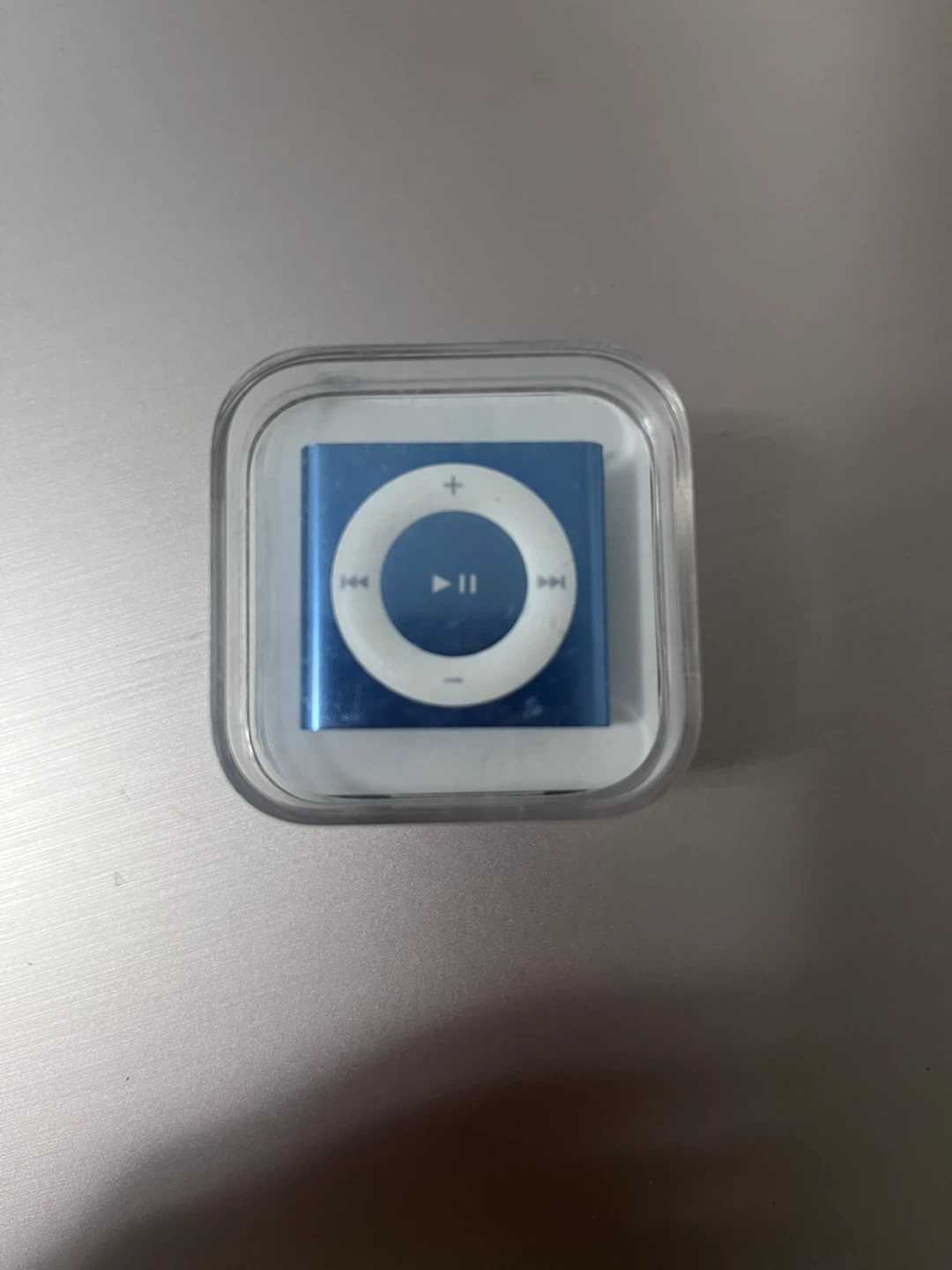 Apple iPod Shuffle 2GB Blue