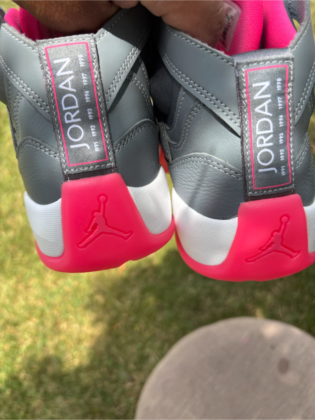 Jordan Sneakers - Grey/Pink