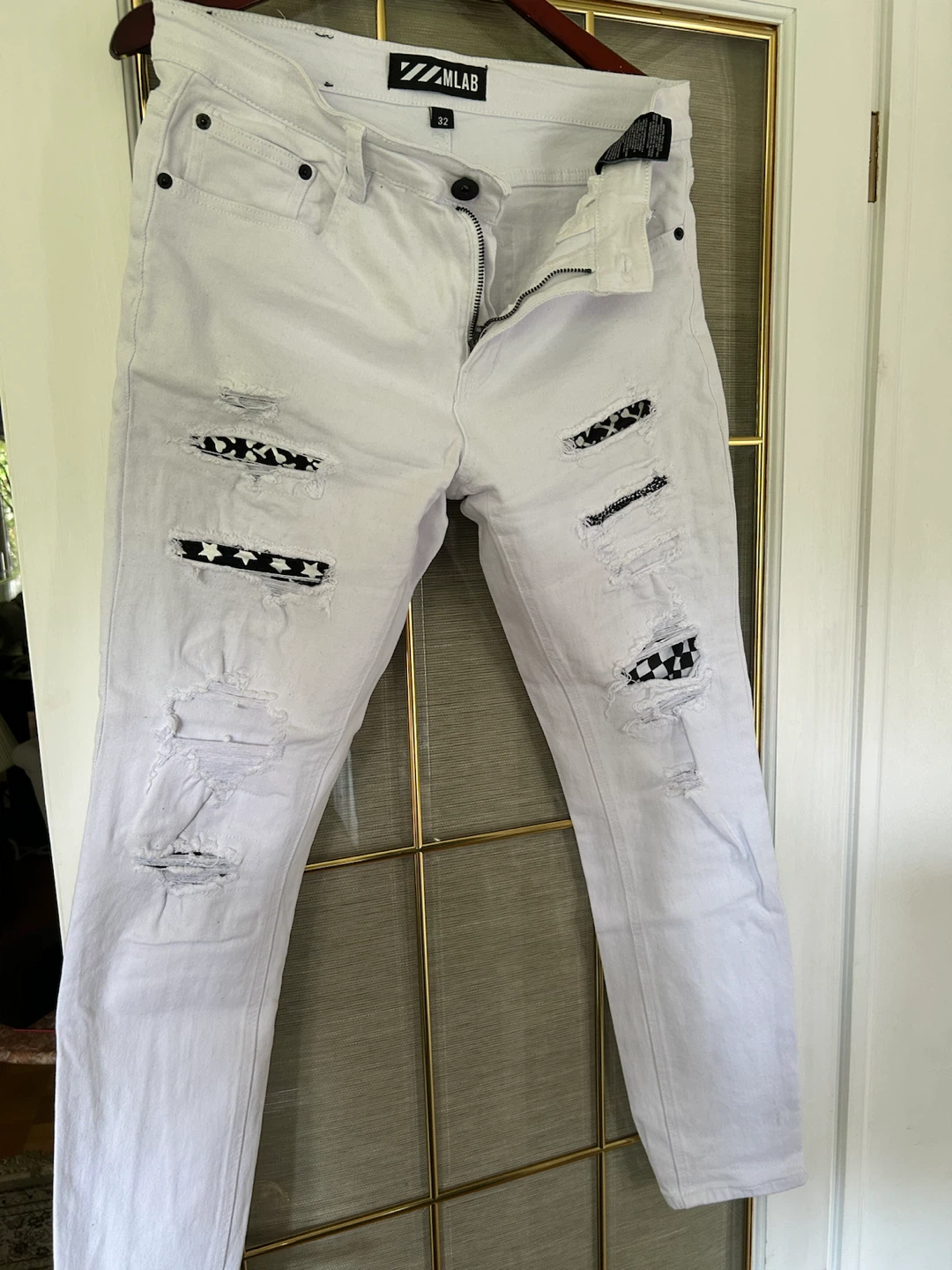 MLAB White Distressed Jeans with Patches Size 32 - photo 2