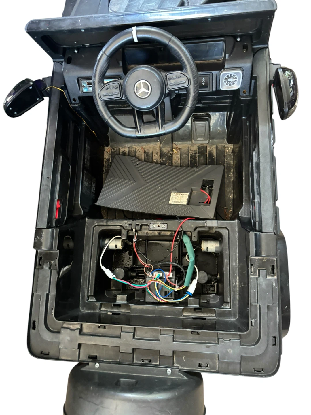 Mercedes-Benz G-Wagon Ride-On Toy Car Part - photo 4