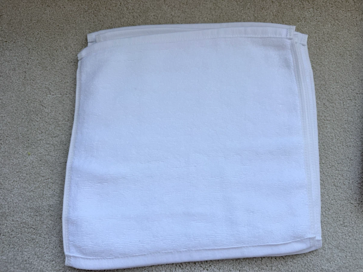 White Bath Towel - photo 2