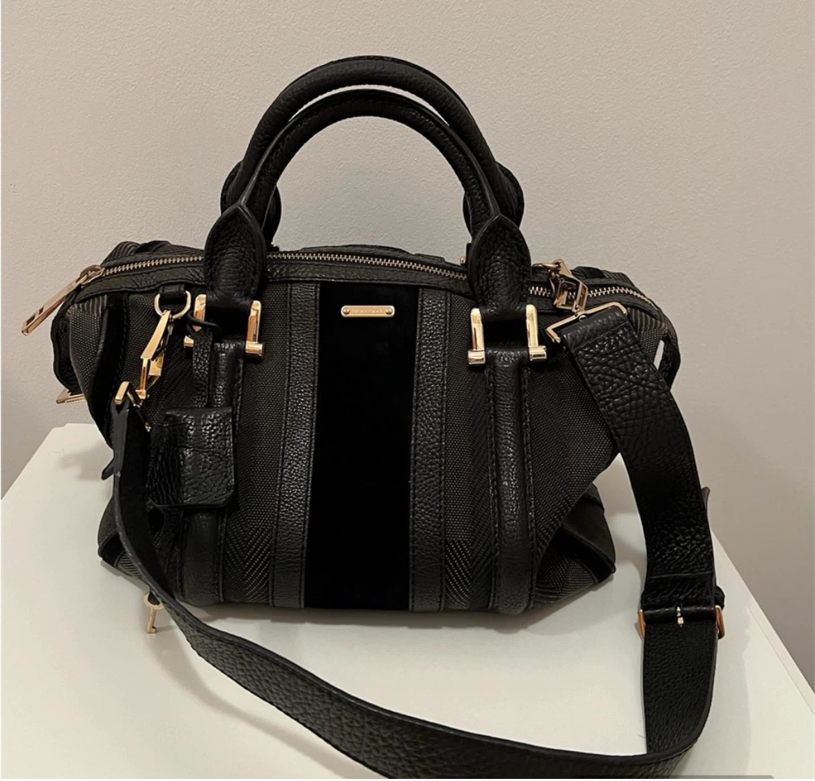 Burberry Black Leather & Suede Boston Bag - photo 4