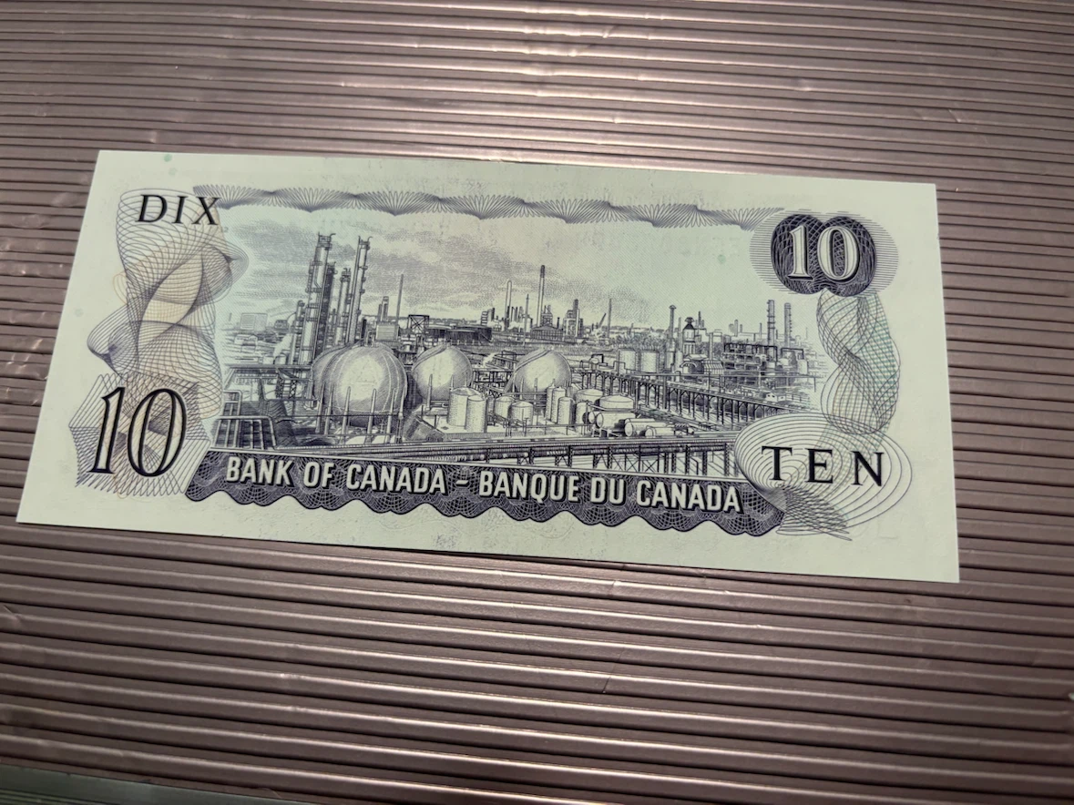 Canadian Banknotes: $1, $5, and $10 bills - photo 2