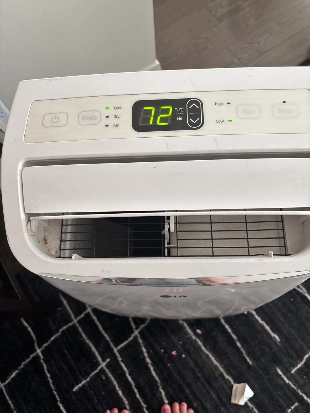 LG Portable Air Conditioner - photo 2