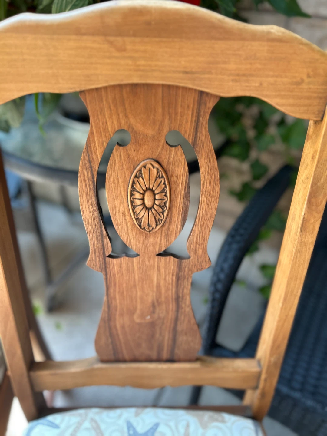 Set of 4 Antique Wood Dining Chairs - photo 5