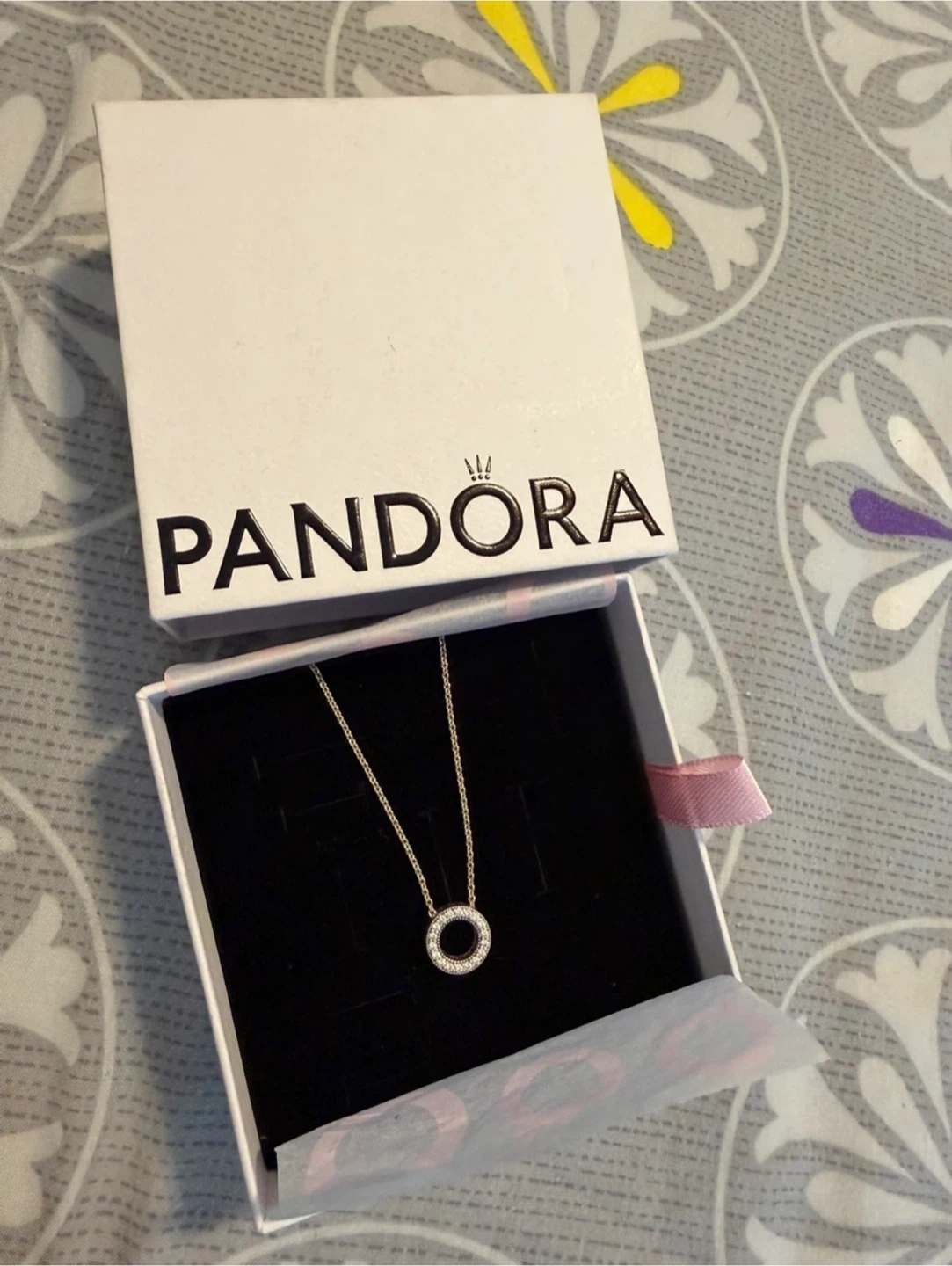 Pandora Circle Pendant Necklace