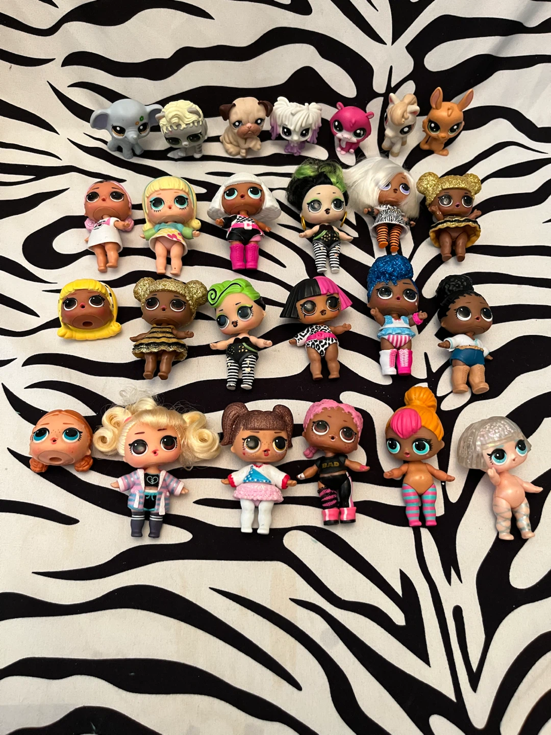 🩷 Lot of LOL Surprise dolls and pets 🩷 - photo 2