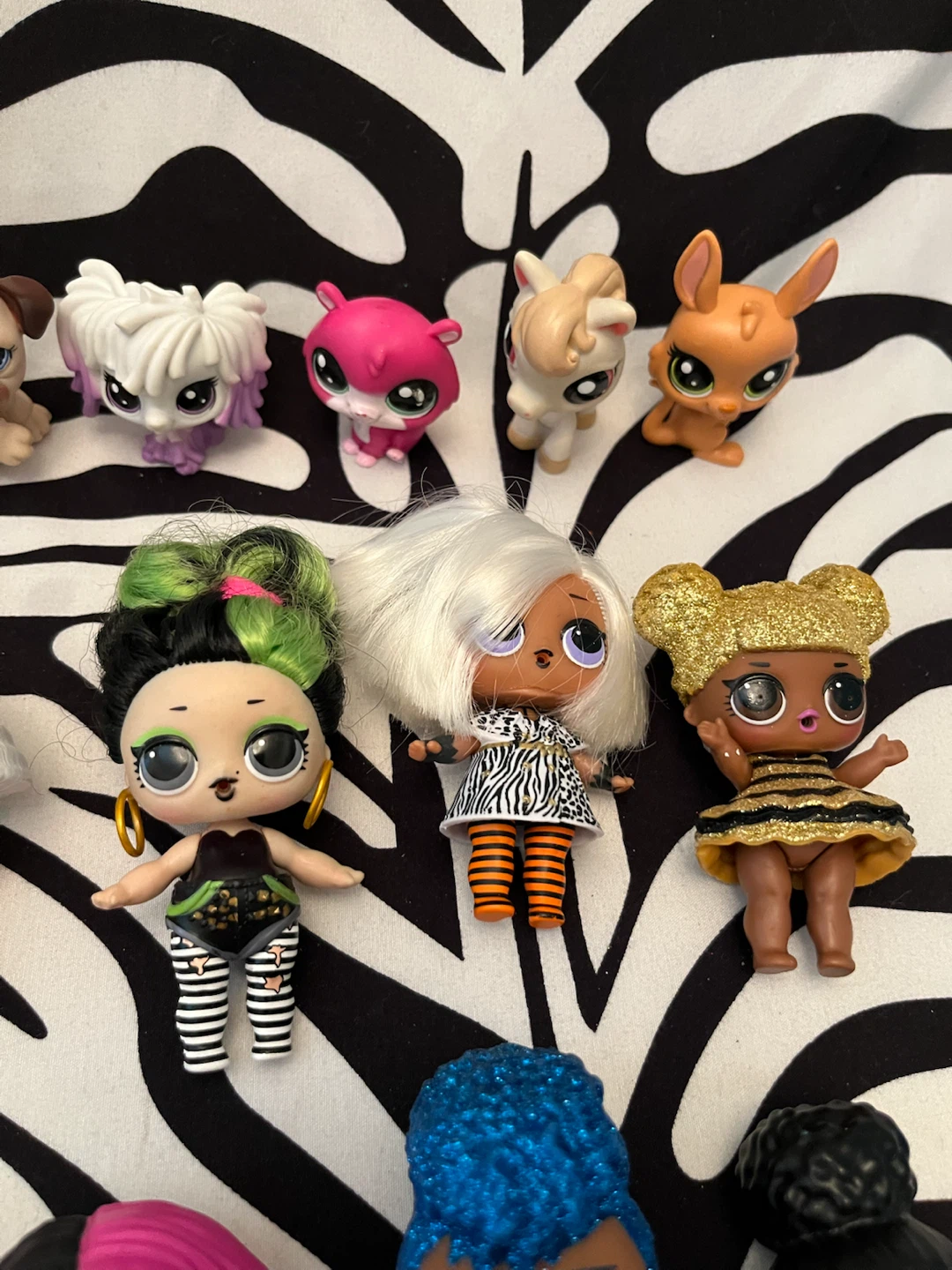 🩷 Lot of LOL Surprise dolls and pets 🩷 - photo 4