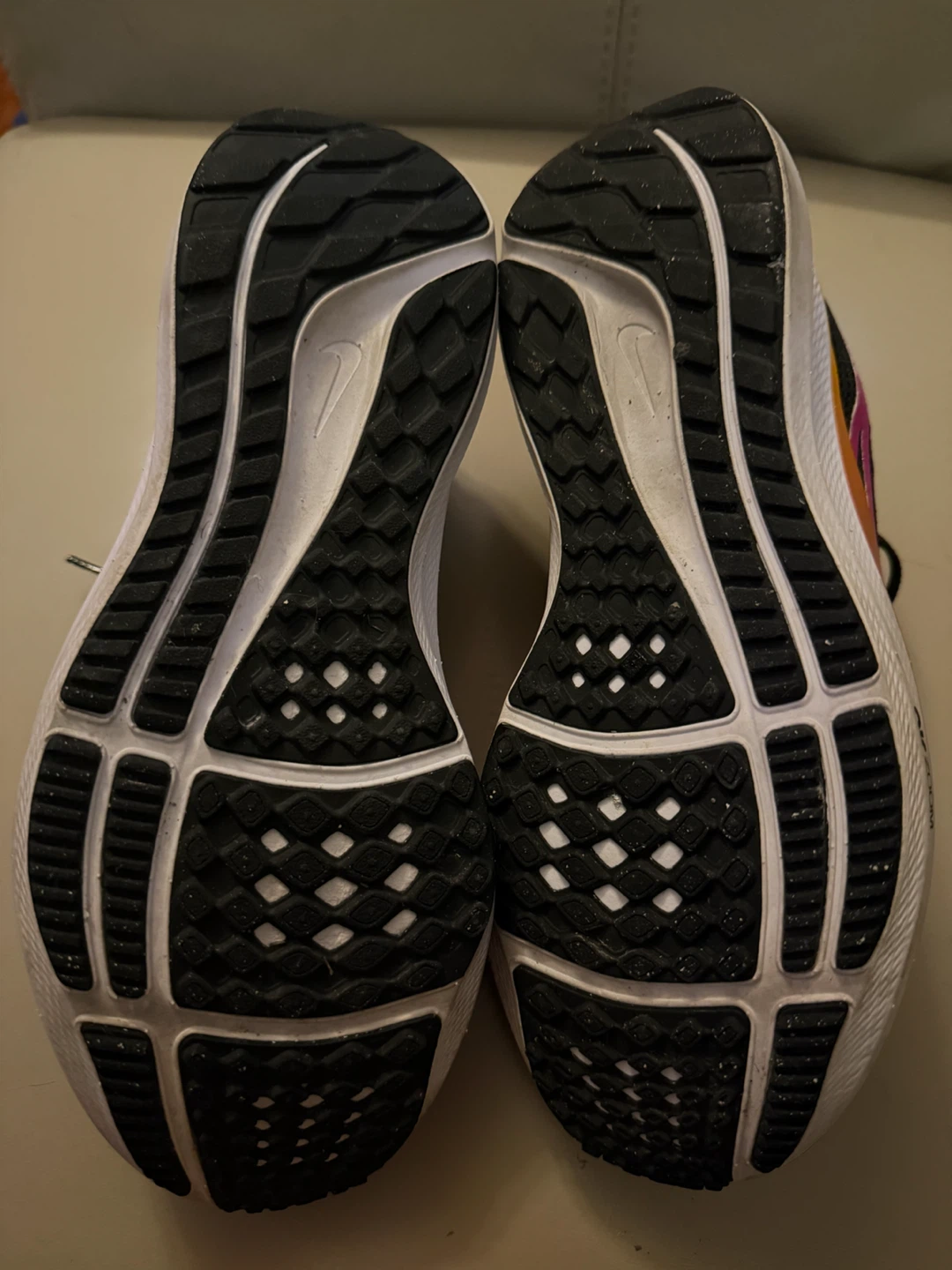 Nike Running Shoes DV385-011 Black Pink Yellow - photo 4