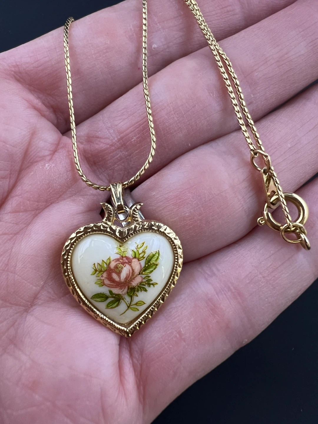Signed D'Orlan Vintage Rose Enamel Heart Necklace - photo 3