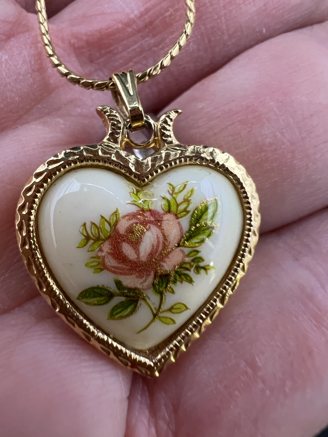 Signed D'Orlan Vintage Rose Enamel Heart Necklace - photo 4