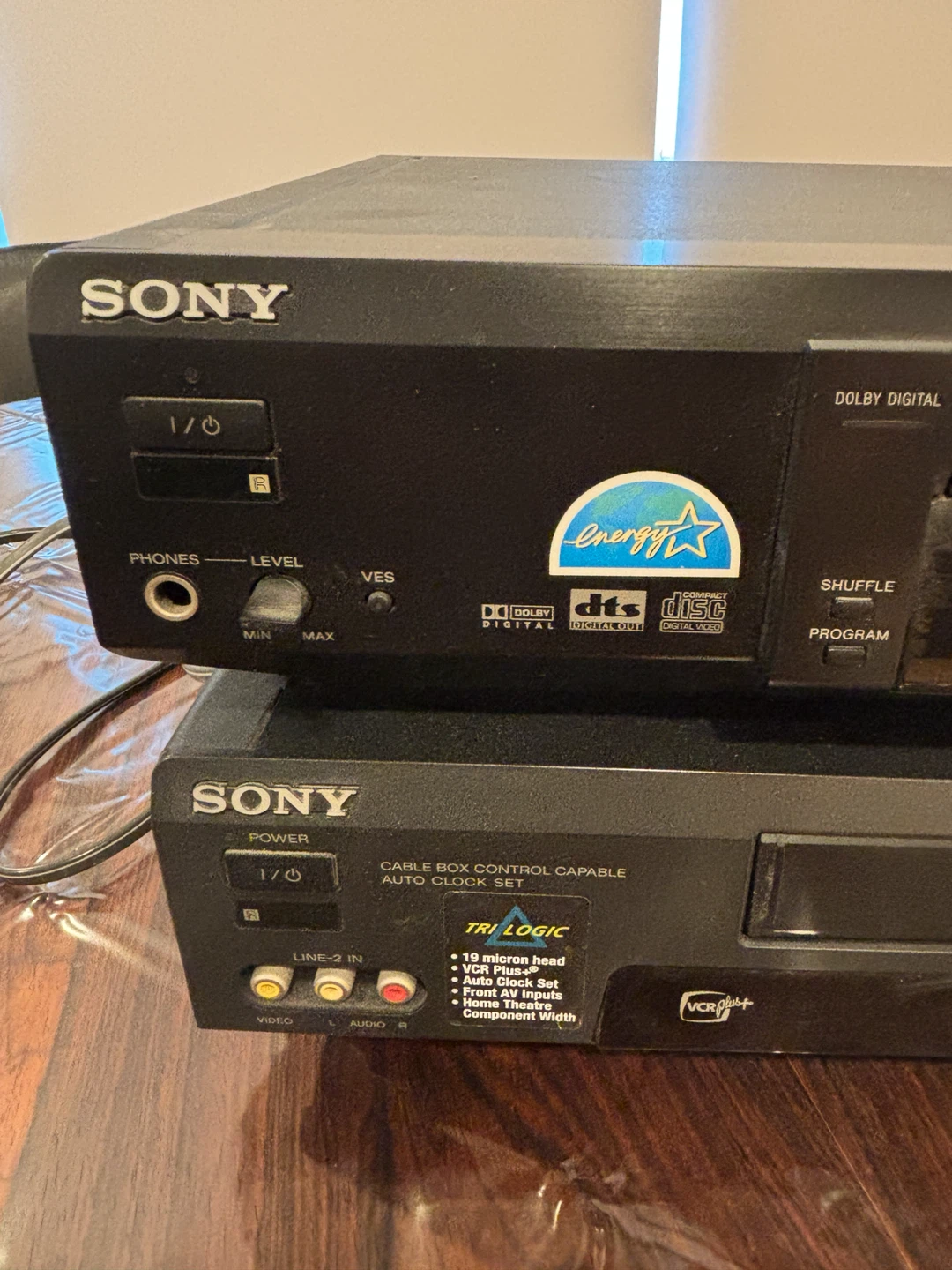 Sony Hi-Fi VCR & DVD/CD Player w/ Remotes - photo 3