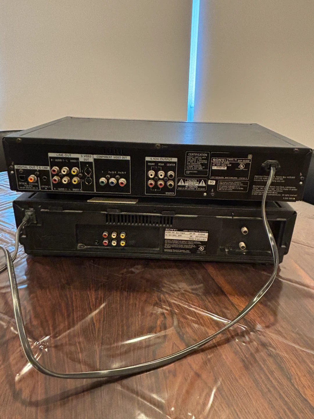 Sony Hi-Fi VCR & DVD/CD Player w/ Remotes - photo 4