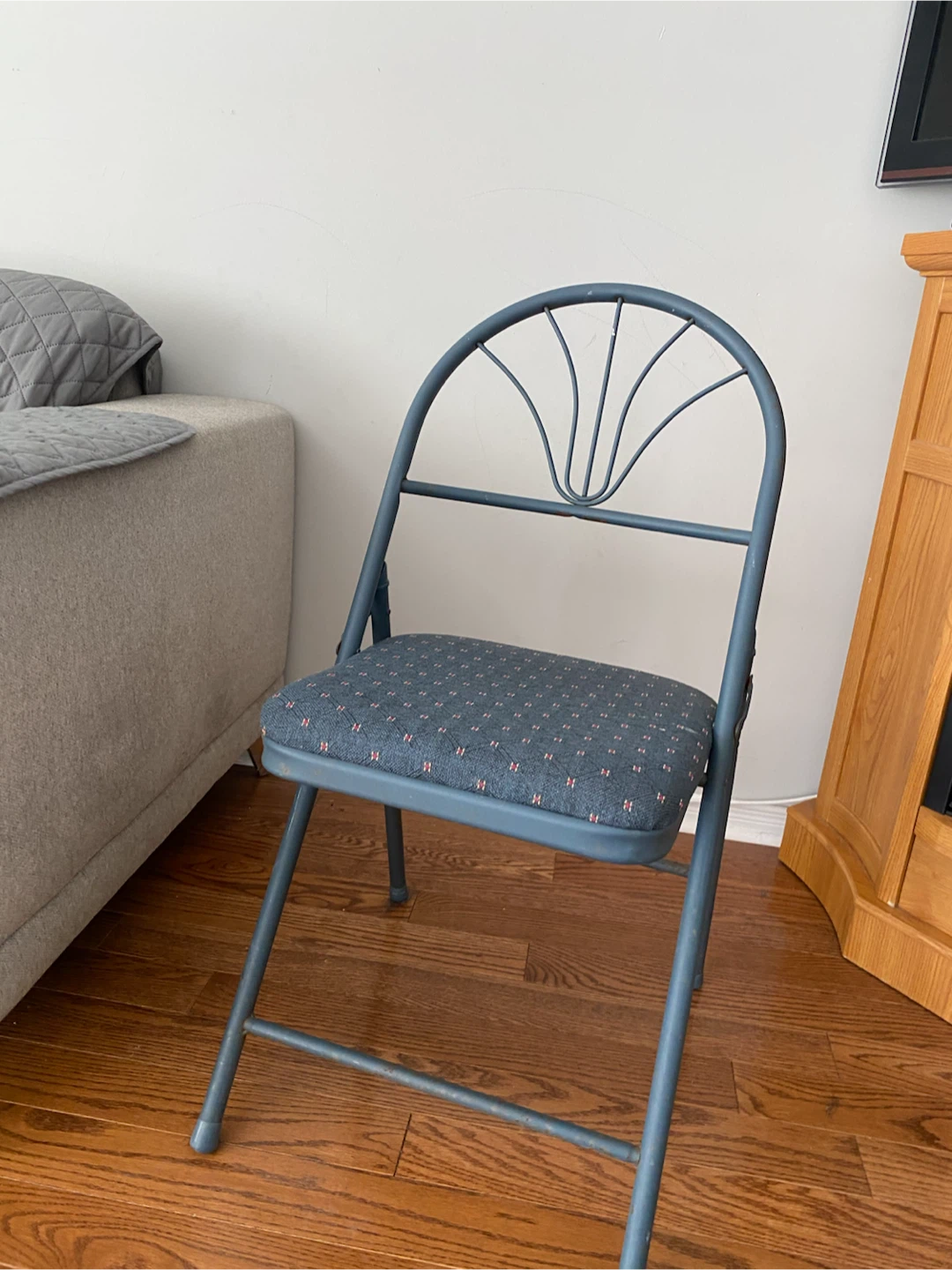 Folding Chair - photo 2