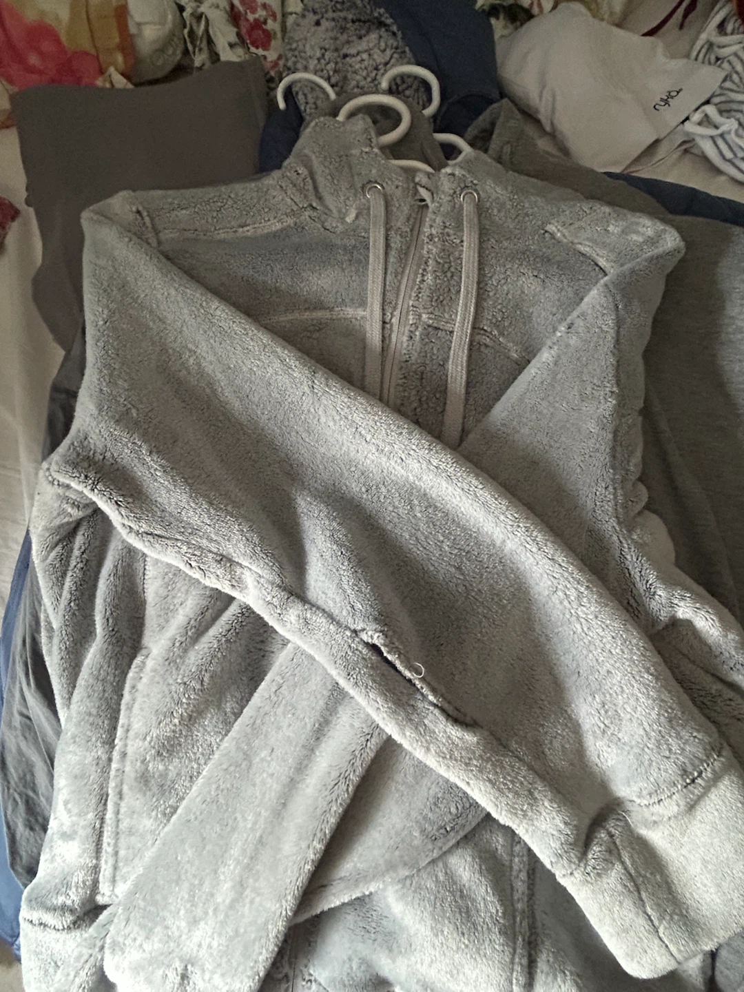 Assorted Jackets and Hoodie Bundle - photo 3