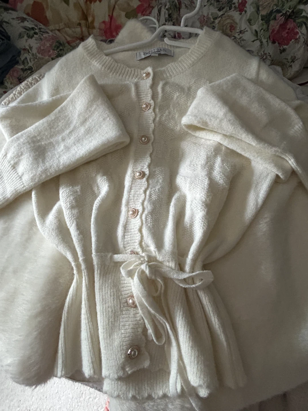 Assorted women’s clothing - photo 3