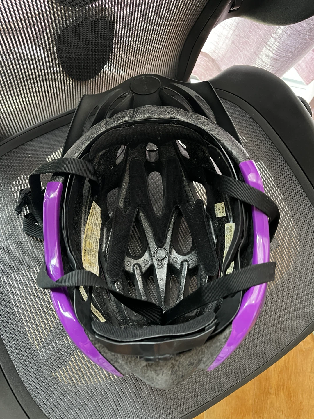 MEC Bicycle Helmet - size L/XL - photo 5